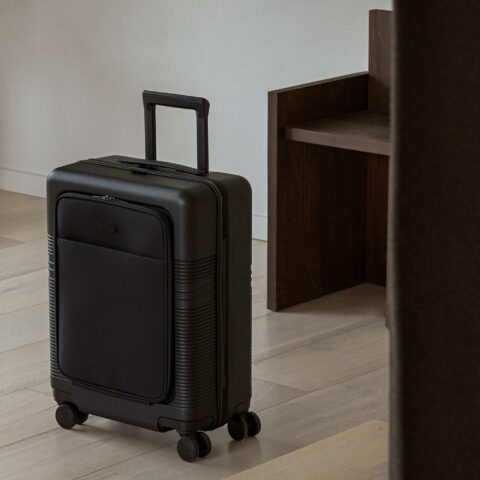Front Pocket Carry-On Suitcase | NORTVI | Black | Premium