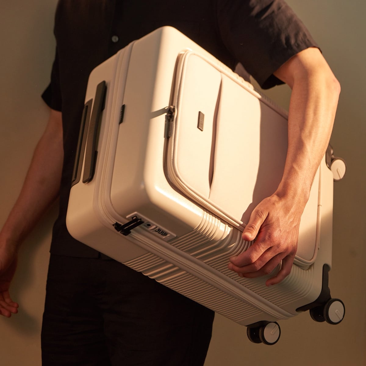 Golven wiel Bot Handbagage Koffer | Met Voorvak | NORTVI | Wit | Duurzaam en Uniek