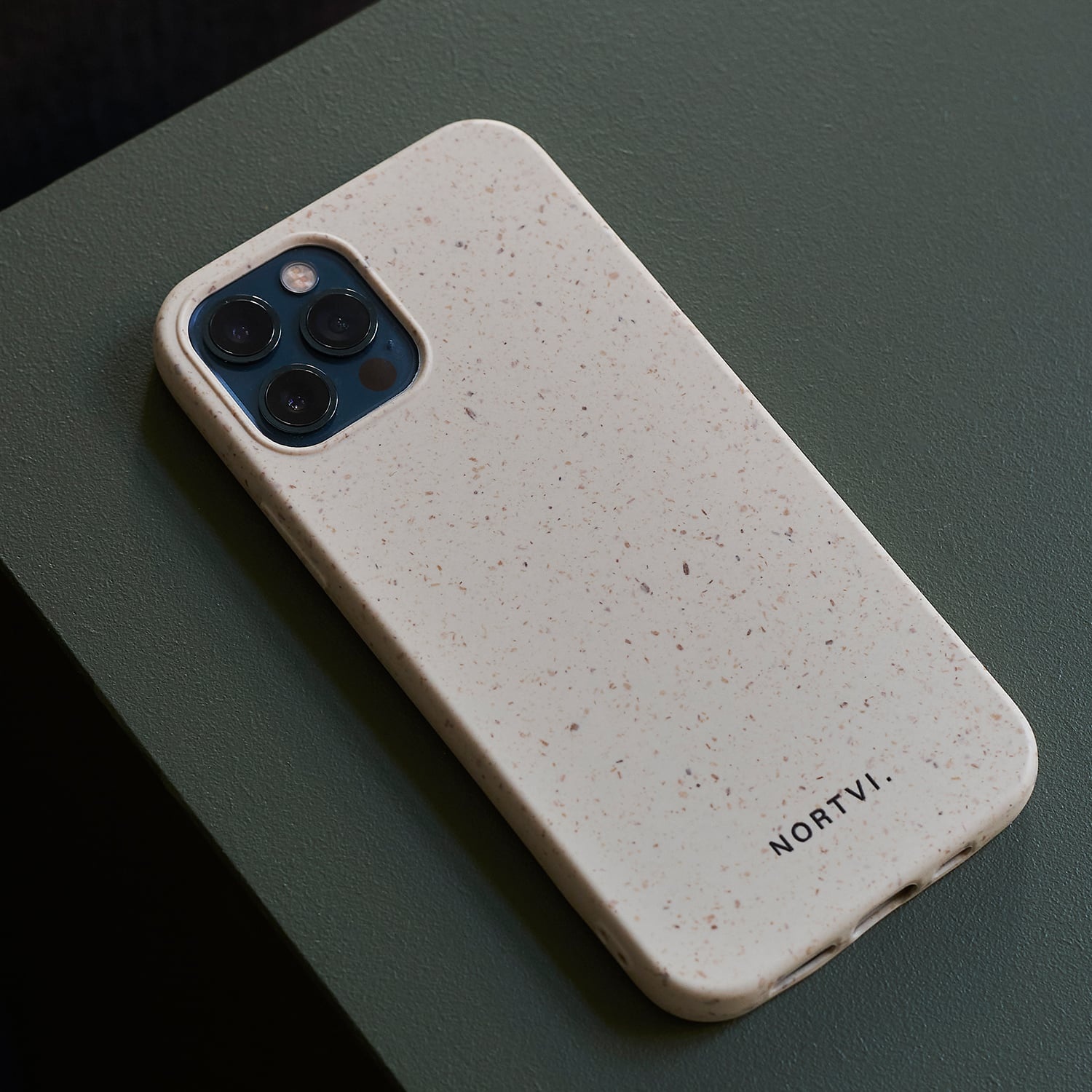 NORTVI white phone case for iPhone 12